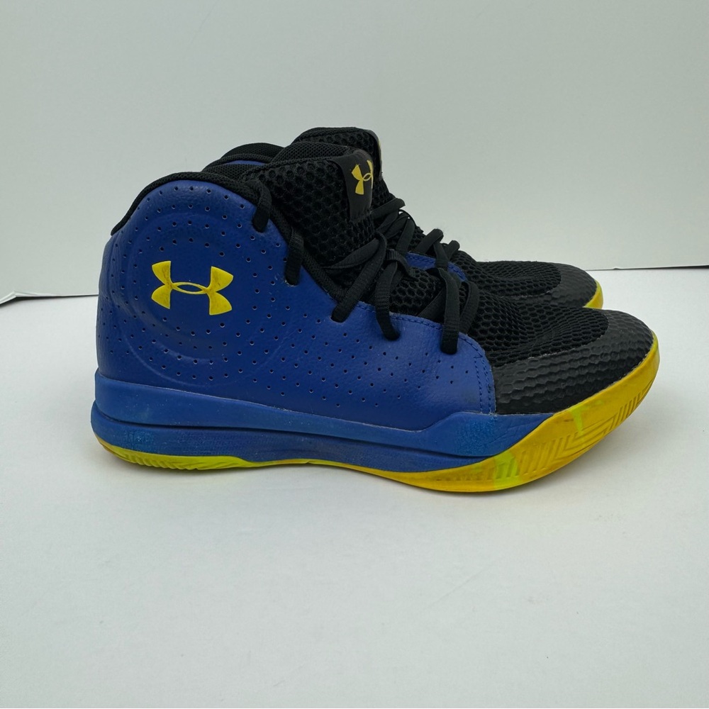 Under Armour GS JET Youth Basketball Sneakers. Blue/Yellow Black. Size 5.5Y